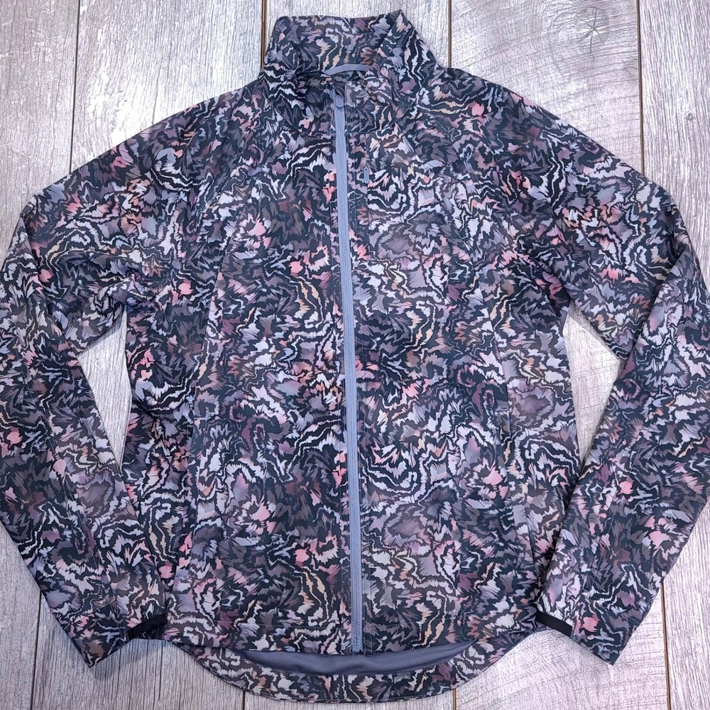 Athleta Run With It Windbreaker Womens Small Abstract Floral Full Zip jacket